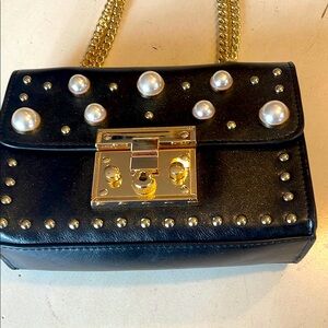 Cool Black purse with pearl and gold accents